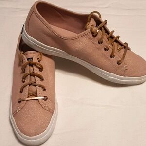 Sperry Tan Sneakers Minimalist Design Casual